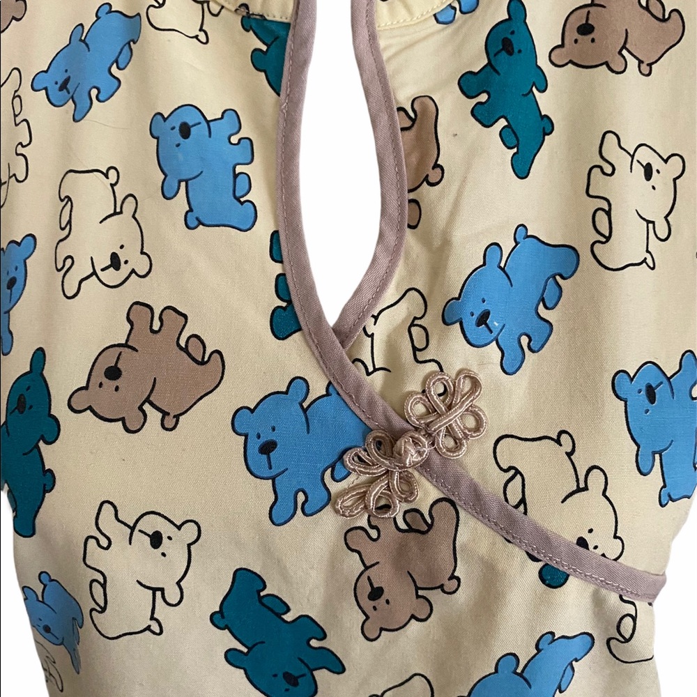 Dynasty Uniforms Bear Print Uniform Top sz M - Picture 3 of 6